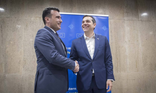 Ραγδαίες εξελίξεις στο Σκοπιανό: Τηλεφωνική επικοινωνία Τσίπρα - Ζάεφ