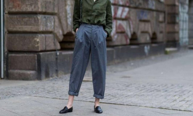 Το κόλπο που θα κάνει τα πόδια σου να δείχνουν ψηλότερα φορώντας παντελόνι