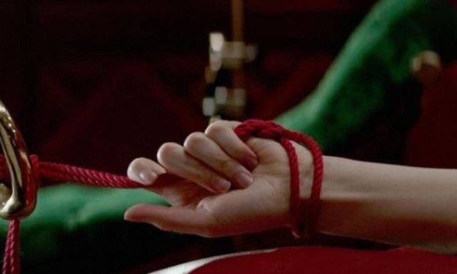 Τα «ερωτικά μπουντρούμια» των Αθηνών: Δικηγόροι και γιατροί σκλάβοι της ηδονής