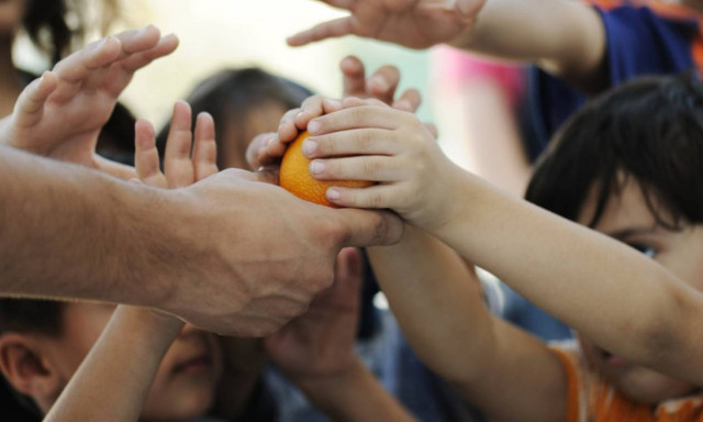 Ασύλληπτο ποσοστό! Εκατομμύρια παιδιά παγκοσμίως απειλούνται από πόλεμο και φτώχεια