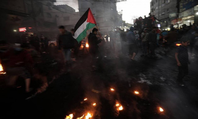 Η ισραηλινή Πολεμική Αεροπορία έπληξε δέκα στόχους στη Λωρίδα της Γάζας