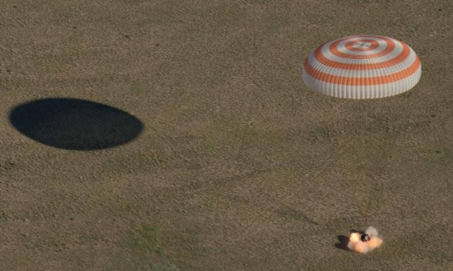 Επέστρεψαν στη Γη τρεις αστροναύτες μετά από 168 μέρες στον Διεθνή Διαστημικό Σταθμό (vid)