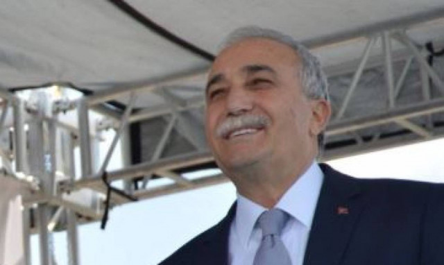 Τούρκος υπουργός χαστούκισε δημοσιογράφο επειδή… δεν του άρεσε η ερώτηση! (vid)