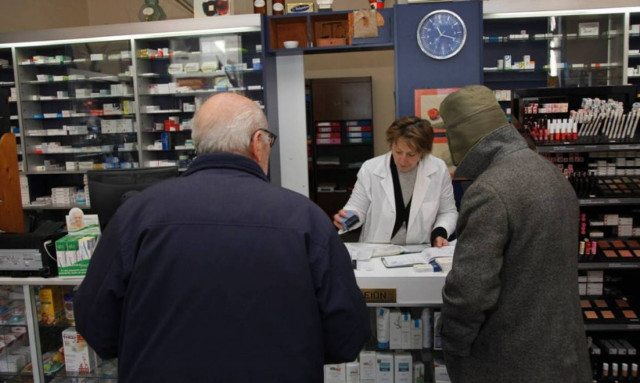 ΥΠΥΓ: Rebate στα off-patent για την αύξηση της διείσδυσης των γενοσήμων στα φαρμακεία