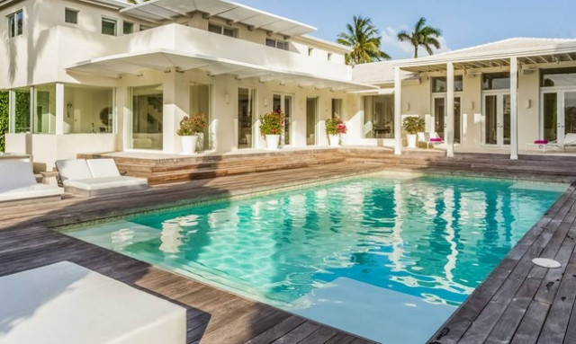 Η Σακίρα βγάζει στο «σφυρί» την ονειρική της έπαυλη στο Μαϊάμι έναντι... 11,6 εκατ. δολαρίων (pics)