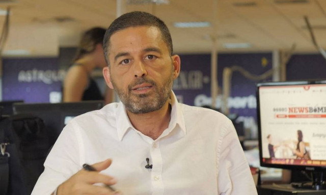 Πρόταση μομφής: Μια τρύπα στο... νερό!