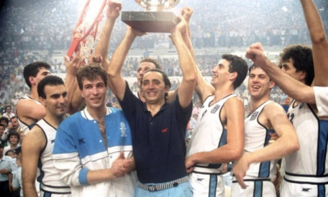 Basketball coach Costas Politis dies