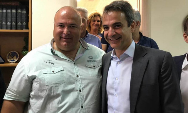 Δήλωση Νεοδημοκράτη: Σπάστε αυτοκίνητα και μαγαζιά Συριζαίων