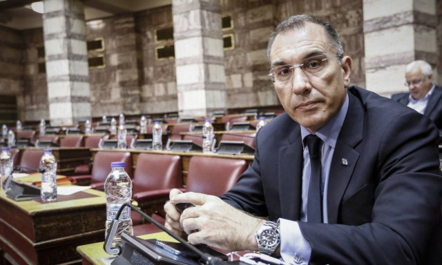 Δ. Καμμένος: Ζητά από τη Βουλή την εξουσιοδότηση Τσίπρα σε Κοτζιά για τη συμφωνία στις Πρέσπες