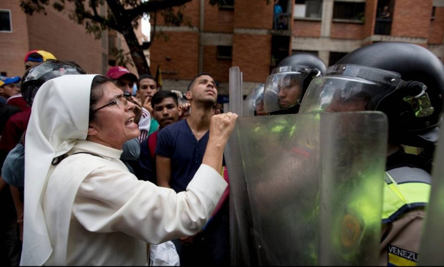 Έκθεση-κόλαφος των Ηνωμένων Εθνών: Το καθεστώς Μαδούρο σκότωσε εκατοντάδες πολίτες