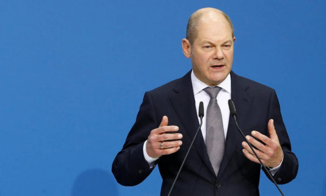 Σολτς: Η Ελλάδα σύντομα θα σταθεί πάλι στα πόδια της