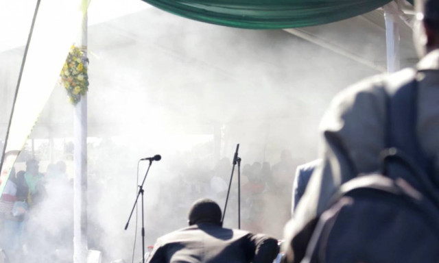 Βίντεο ΣΟΚ: Καρέ – καρέ η απόπειρα δολοφονίας του Προέδρου της Ζιμπάμπουε – Δεκάδες τραυματίες