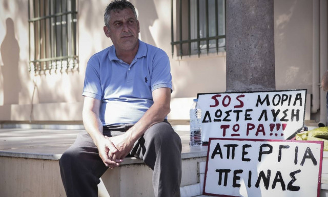 Συνεχίζει την απεργία πείνας ο πρόεδρος της Μόριας