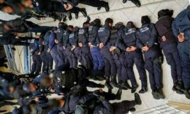 Συνέλαβαν ολόκληρη την αστυνομική δύναμη της πόλης για τον φόνο ενός υποψήφιου δημάρχου