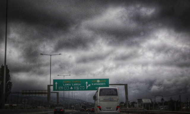 Καιρός: Στο έλεος της «Νεφέλης» η Ελλάδα - Ακραία φαινόμενα με καταιγίδες και χαλάζι (pics)