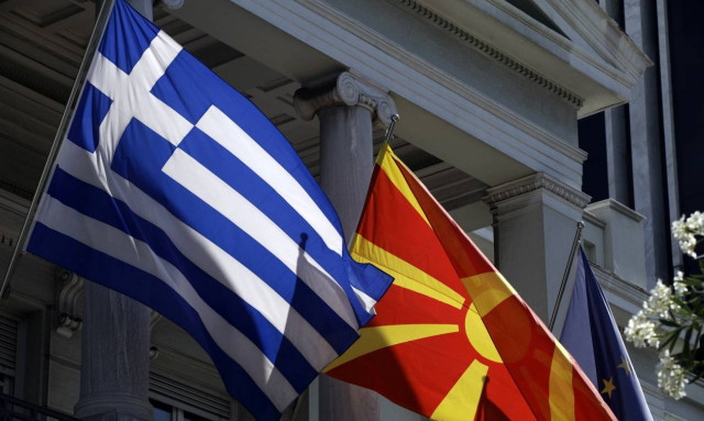 «Θρίλερ» στο Σκοπιανό: Διπλή εμπλοκή στη συμφωνία από Ιβάνοφ και Ε.Ε.