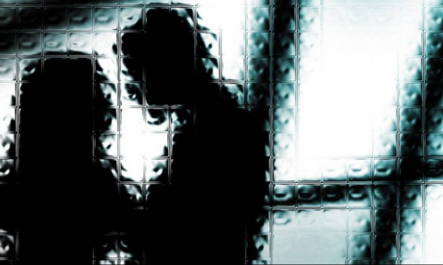 Ζάκυνθος: Πακιστανοί προσπάθησαν να βιάσουν Βρετανίδα στο Καλαμάκι