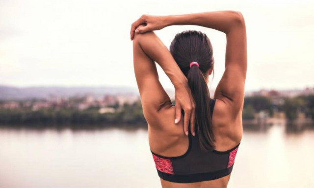 Με αυτό το μισάωρο πρόγραμμα θα κάψεις εκατοντάδες θερμίδες