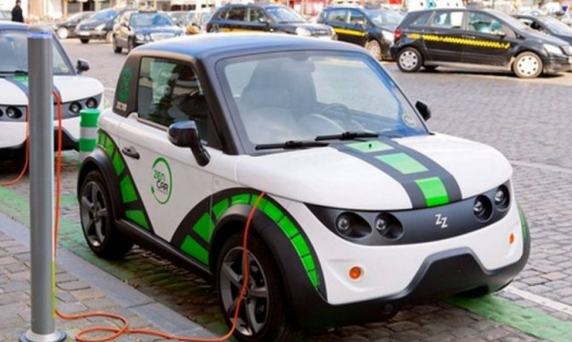 Οι Ιταλοί ετοιμάζουν ένα εκατομμύριο ηλεκτρικά αυτοκίνητα μέχρι το 2022!