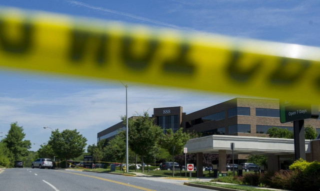 ΗΠΑ: Αγρυπνία στη μνήμη των θυμάτων του μακελειού στην Capital Gazette