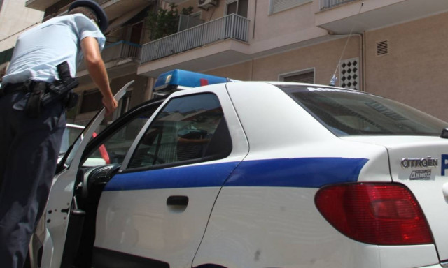 Προσήχθη ηγετικό στέλεχος του Ρουβίκωνα για τις απειλές στον ΣΚΑΪ