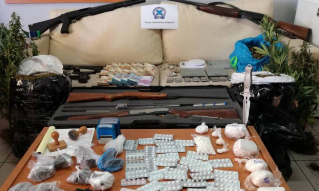 Αστυνομική έφοδος σε καταυλισμούς Ρομά - Τι έφεραν στο φως οι έρευνες (pics&vid)