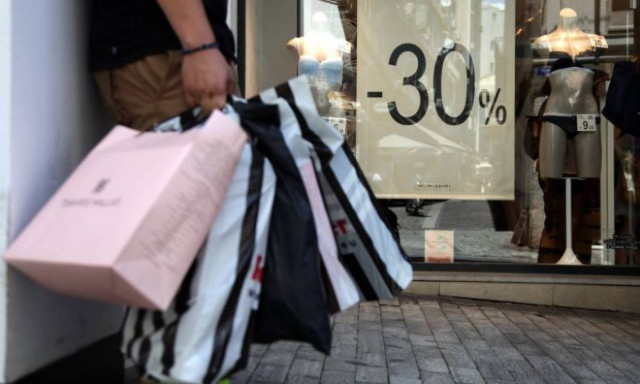 Θερινές εκπτώσεις 2018: Ποια Κυριακή θα ανοίξουν τα μαγαζιά - Τι πρέπει να γνωρίζουν οι καταναλωτές