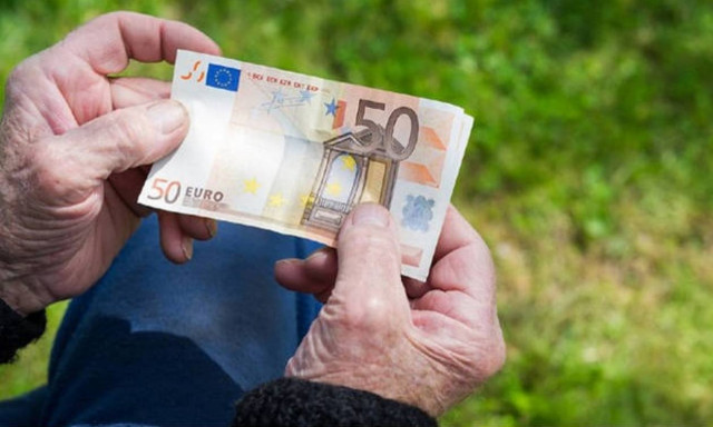 Αναδρομικά: Ποιοι συνταξιούχοι θα πάρουν χρήματα πίσω αυτόν το μήνα
