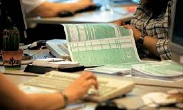 Ο «λογαριασμός» της εφορίας: Όλες οι πληρωμές και οι ημερομηνίες