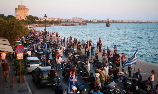 Θεσσαλονίκη: Μηχανοκίνητη πορεία για το Σκοπιανό (pics)