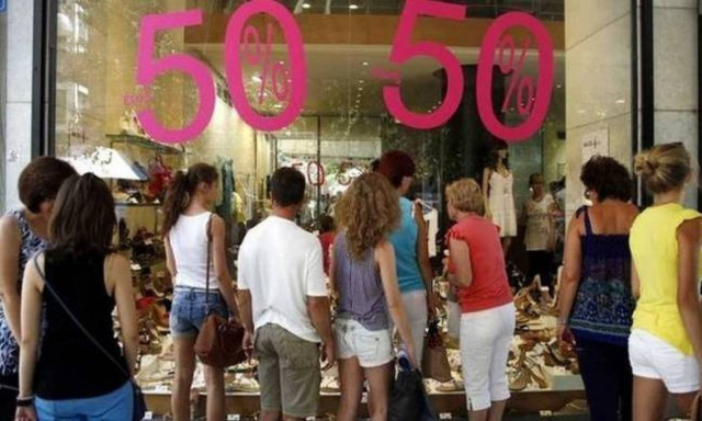 Θερινές εκπτώσεις 2018: Ξεκίνησε η αντίστροφη μέτρηση - Τί να προσέξουν οι καταναλωτές