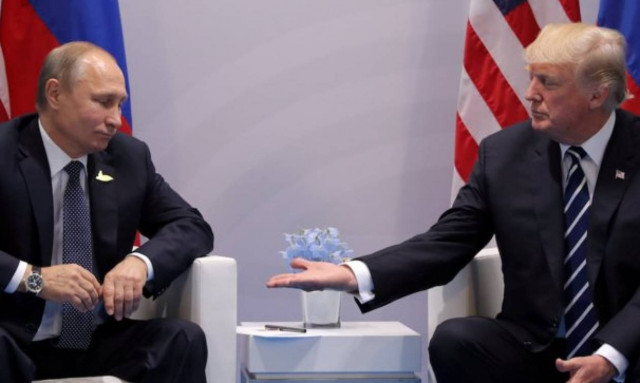 Πυρετώδεις διεργασίες για τη συνάντηση Τραμπ - Πούτιν