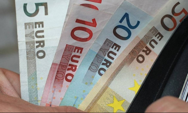 Επικουρικές: Αναδρομικά με διπλό «ψαλίδι»