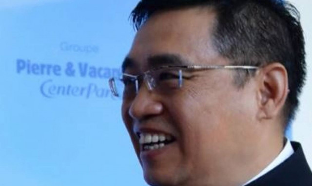 Νεκρός δισεκατομμυριούχος στην προσπάθειά του να τραβήξει μια φωτογραφία (vid)