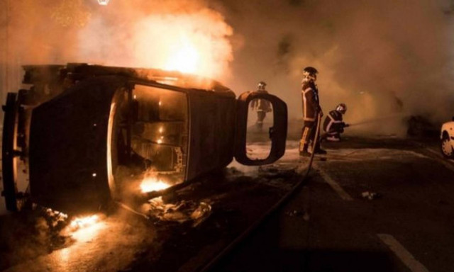 Γαλλία: Νεκρός 22χρονος από πυρά αστυνομικού - Σοβαρά επεισόδια στη Νάντη (vids+pics)