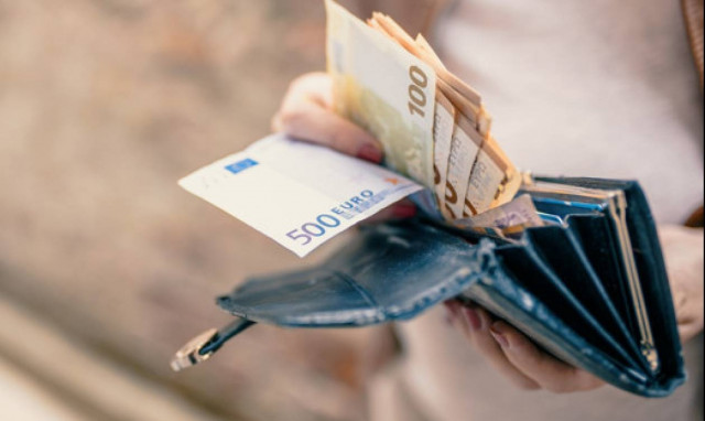 Ελεύθεροι Επαγγελματίες: Τα πέντε «καυτά» ραβασάκια της Εφορίας