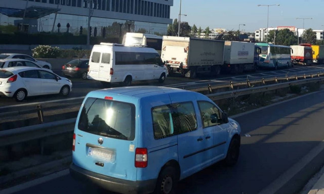 Καραμπόλα στον Κηφισό - Ένας τραυματίας (pics&vid)