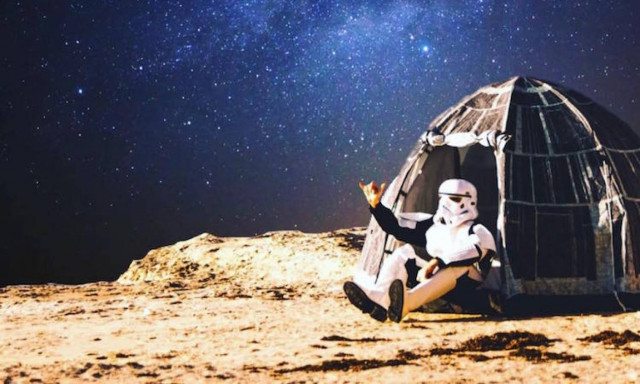 Star Wars: Αυτή είναι η σκηνή που κάνει «πάταγο» στις παραλίες (Pics+Vid)