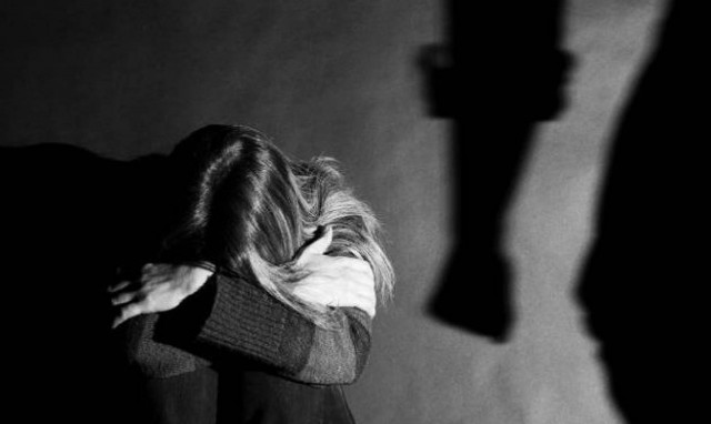 Στη... φάκα παιδεραστής που δήθεν ήθελε να πάει στην κηδεία της μητέρας του