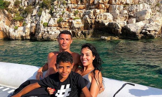 Αντί ημιτελικών... διακοπές στη Μεσσηνία - Η ζωή του Κριστιάνο Ρονάλντο μετά το Μουντιάλ