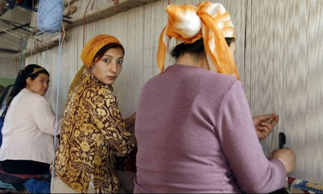 Η κινεζική «Μπάρμπι» δείχνει στον κόσμο την πολιτιστική της κληρονομιά