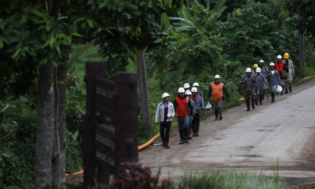 Ταϊλάνδη: Πώς ανεγκέφαλοι παραλίγο να «τινάξουν στον αέρα» την επιχείρηση διάσωσης των παιδιών