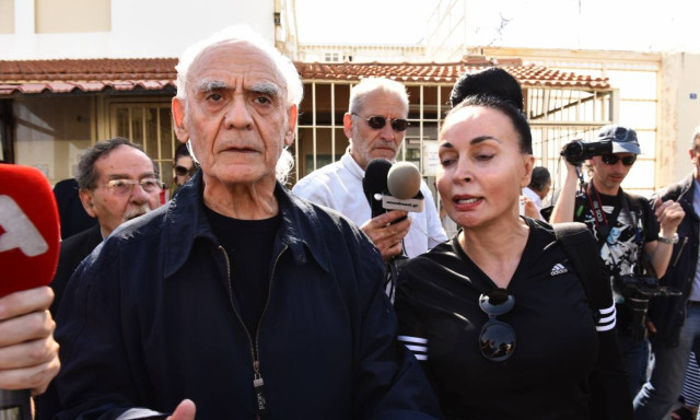 Former minister Tsochatzopoulos summoned to testify on undeclared amount