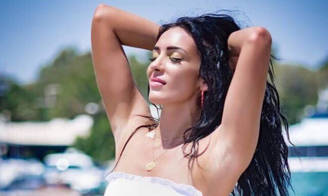 Χριστίνα Ζιώγα: «Δες τη φωτεινή πλευρά» της νέας pop diva (βιντεοκλίπ)