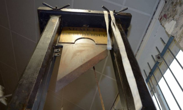 «Πωλείται γκιλοτίνα σε καλή κατάσταση»: Η δημοπρασία που δίχασε τη Γαλλία