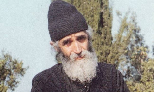 Σαν σήμερα το 1994 εκοιμήθη ο Άγιος Παΐσιος ο Αγιορείτης (Vid)