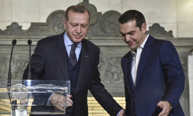 Σε εξέλιξη η κρίσιμη συνάντηση Τσίπρα - Ερντογάν στις Βρυξέλλες