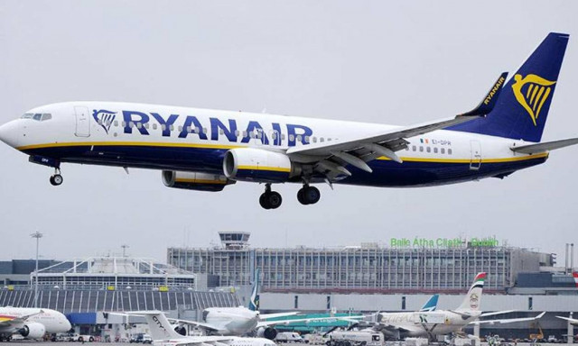 Αναγκαστική προσγείωση αεροσκάφους στη Φρανκφούρτη -Στο νοσοκομείο 33 επιβάτες