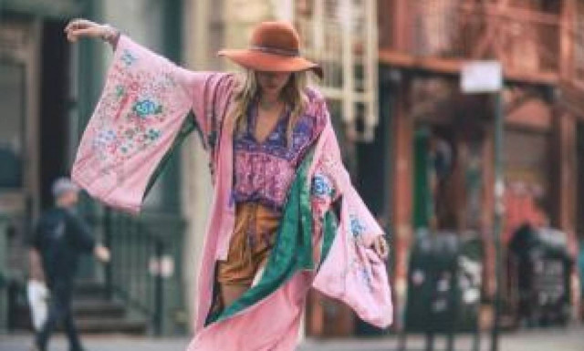 Style inspo: Οι boho πινελιές στο summer look και πώς να τις υιοθετήσεις