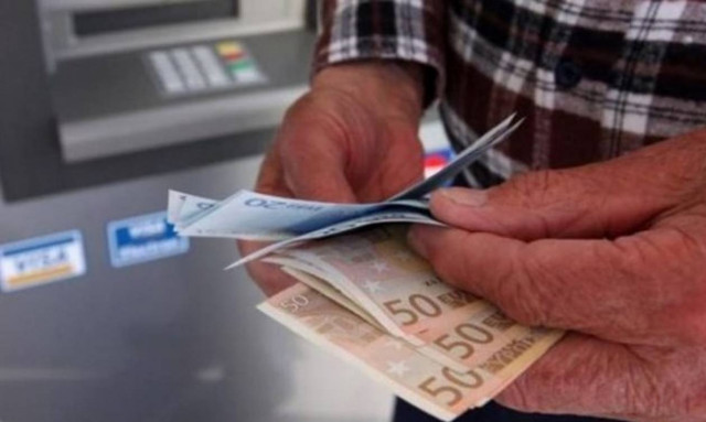 Αναδρομικά συνταξιούχων: Δείτε πότε και πόσοι θα τα λάβουν